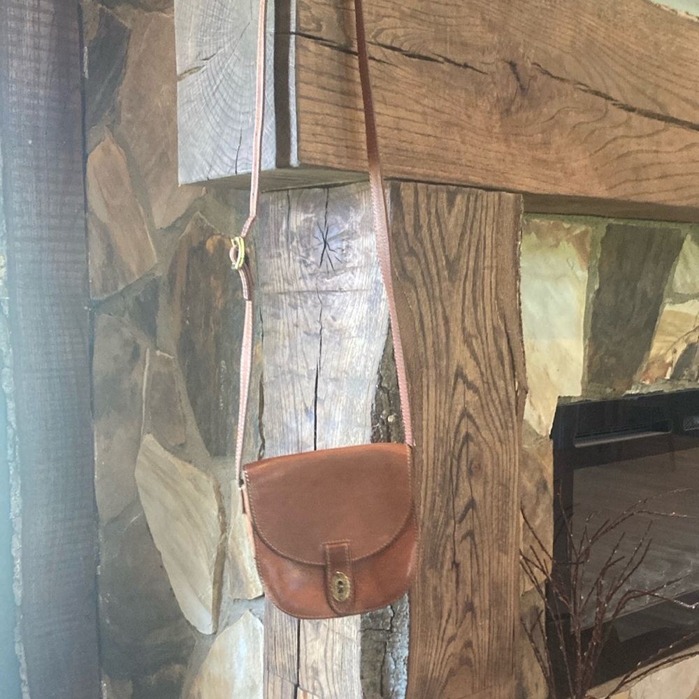 RARE BEAUTIFUL VINTAGE FOSSIL Brown Leather Crossbody Bag